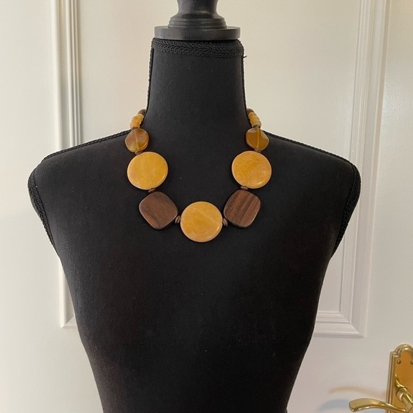 Necklace with wood, stones and glass. - Picture 2 of 5